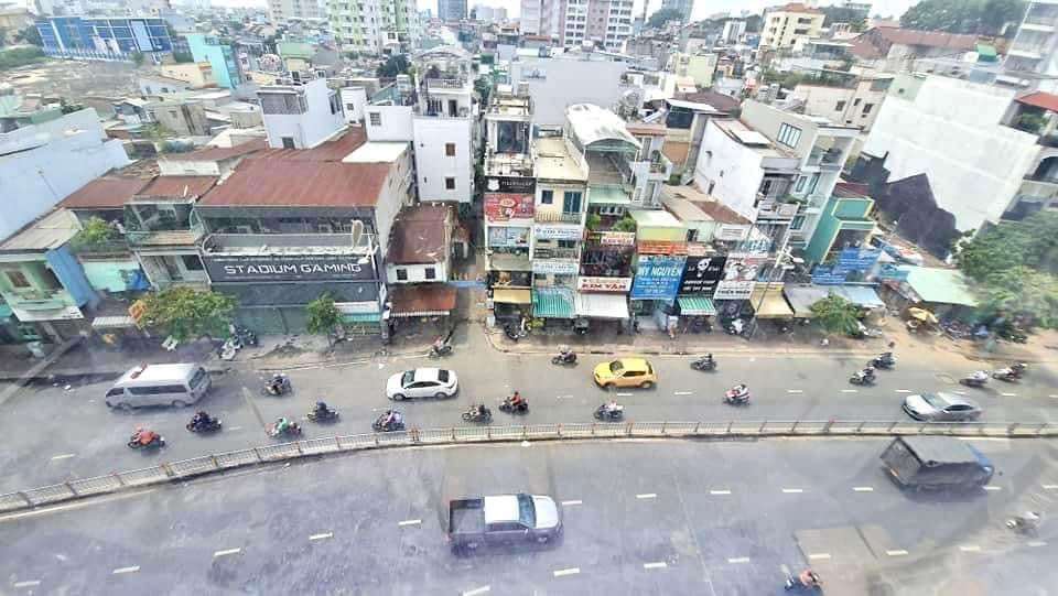 MẶT TIỀN TRẦN XUÂN SOẠN ,P.TÂN KIỂNG QUẬN 7.
- Diện tích đất gần 2000m2 thổ cư 100% ,230 tỷ tl