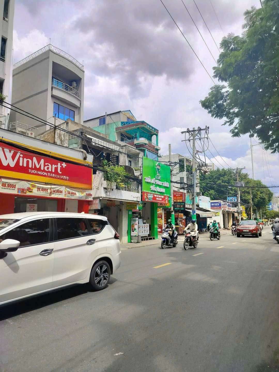2 MẶT TIỀN ĐINH TIÊN HOÀNG P. ĐA KAO, QUẬN 1.
- từ 29 tỷ Giảm mạnh còn 25tỷ. 
Nhà đang cho thuê Cao