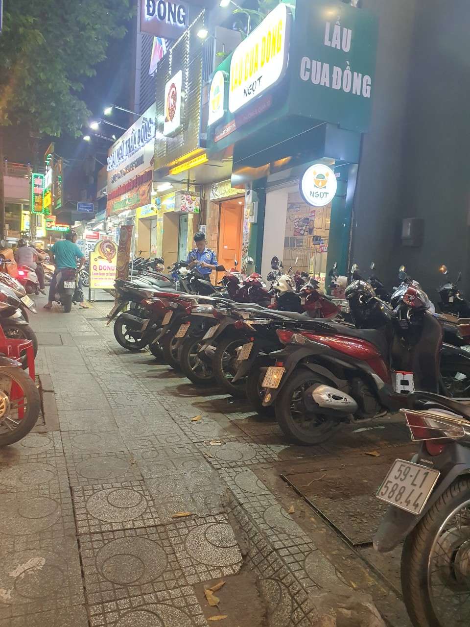 Sale 30% MT Nguyễn Tri Phương. Quận 10,Giá từ 23 tỷ giảm chỉ còn 19 tỷ HĐ thuê 45tr ,Sổ vuông vức