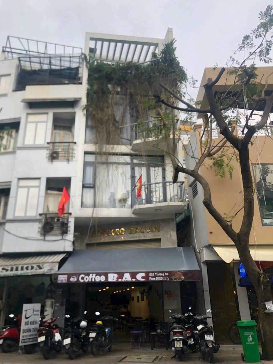 DT : 4.55m x 12.3m. Kết cấu : 5 Tầng.
- Đang cho thuê thu nhập tren 600 Triệu/nam