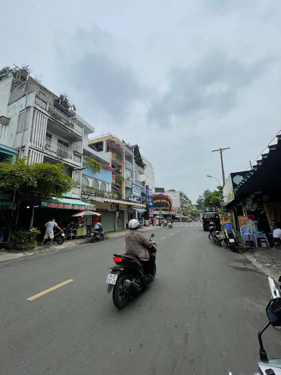 Siêu Phẩm Góc 2 Mặt tiền Vĩnh Viễn Quận 10.Nhà xây mới 100% Ngay trường Đại Học 
- HĐT 265 triệu/năm