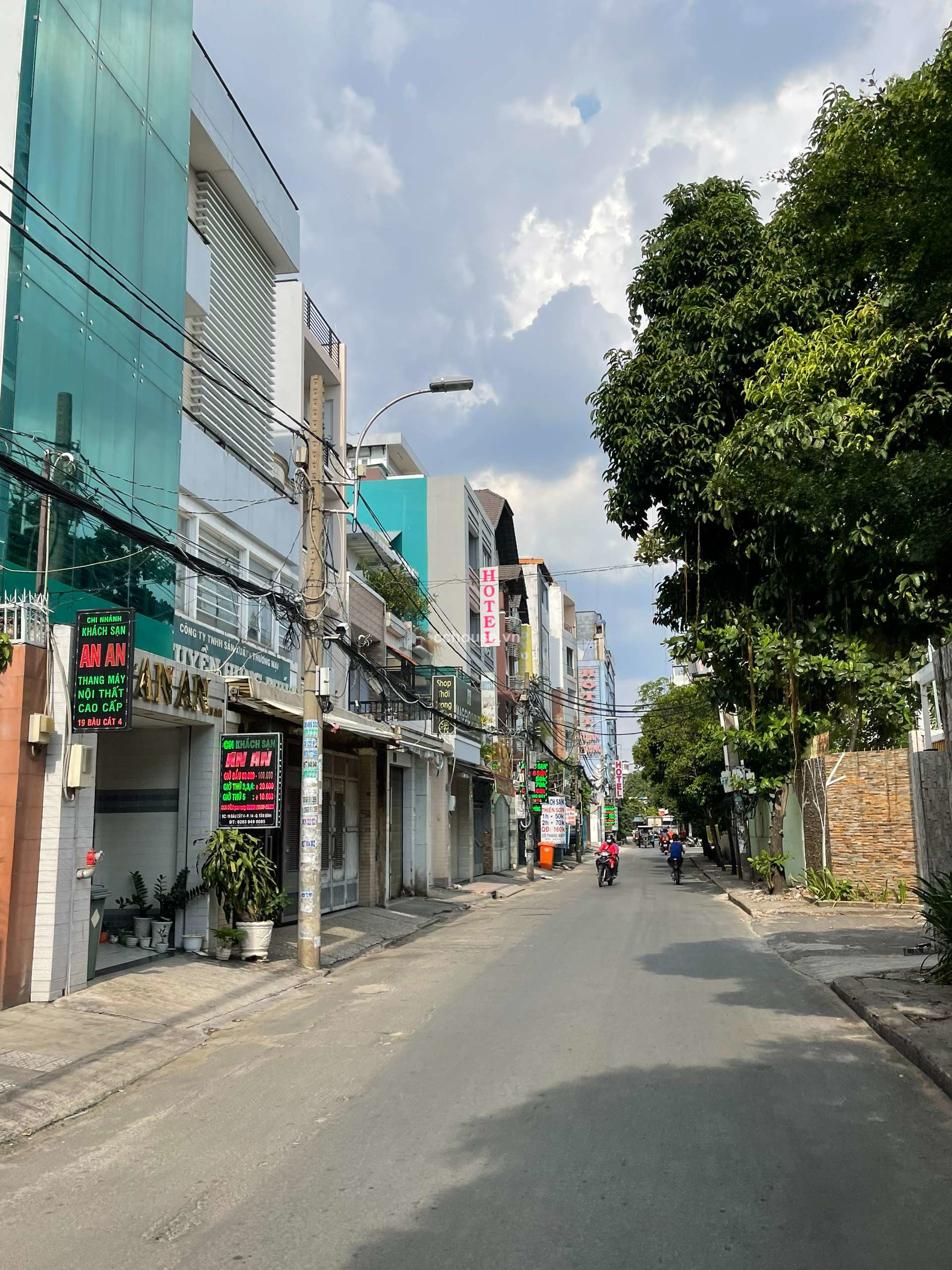 Bán nhà MTKD Bàu Cát 4, Tân Bình. DT 4x18m, 4 tầng