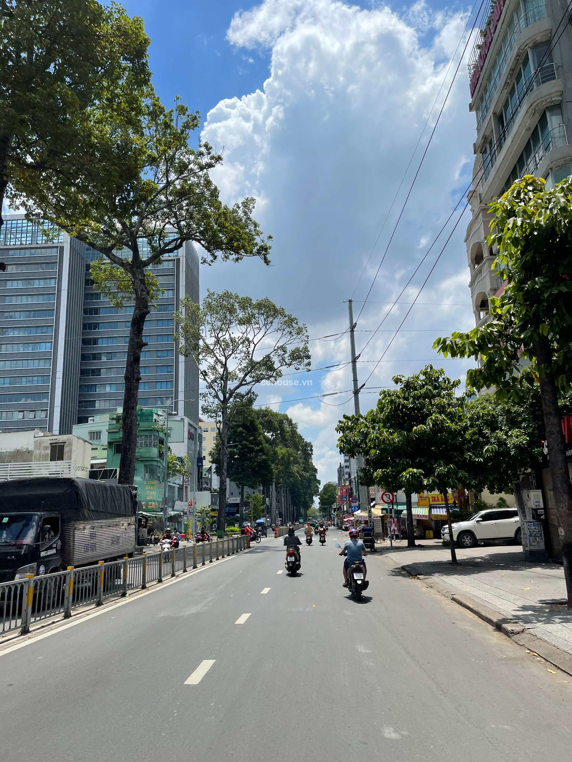 Cho thuê nhà MT Nguyễn Thị Minh Khai, Q1. DT 10x20m, 6 tầng