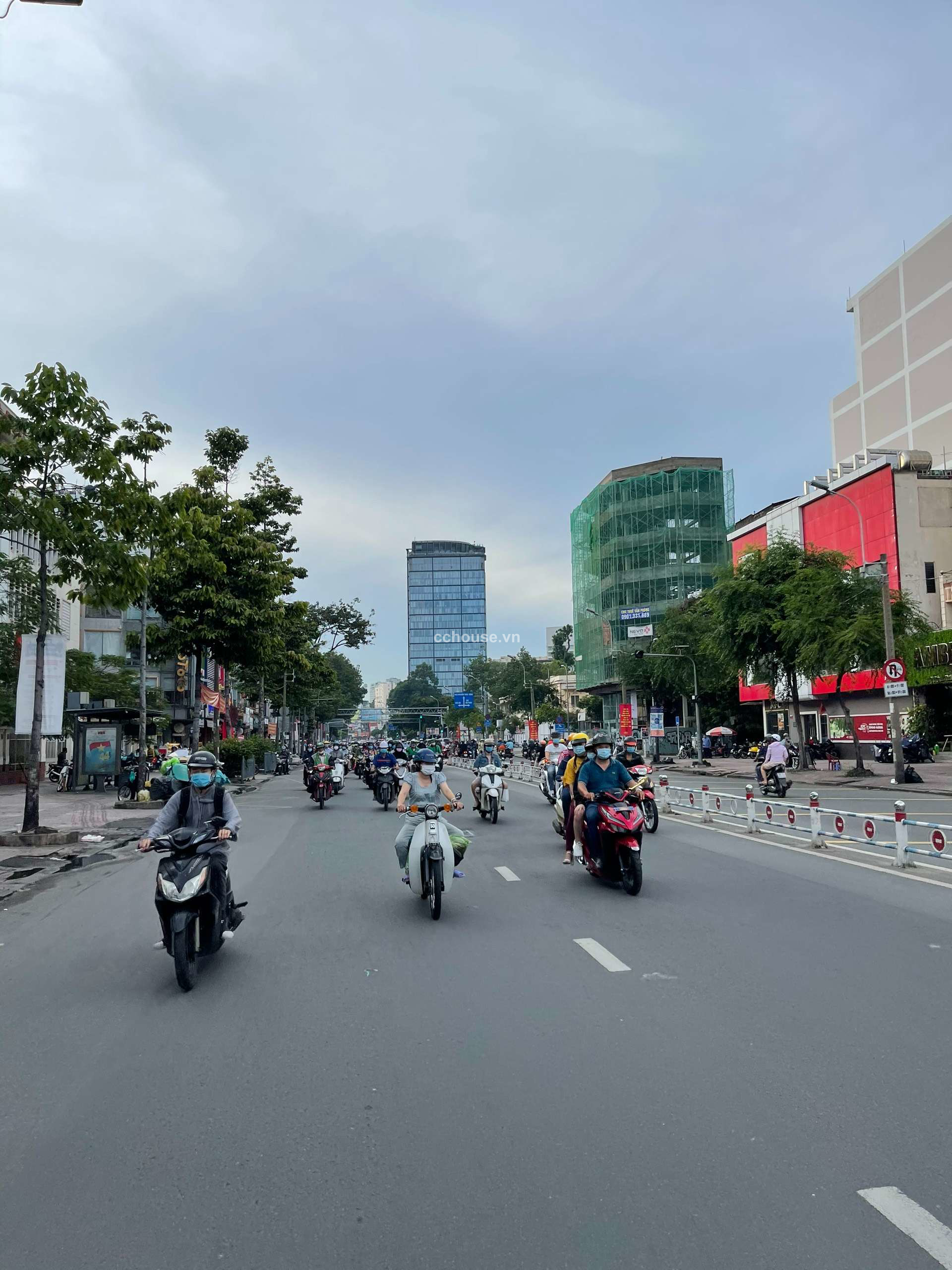 Bán nhà MTKD Nguyễn Thái Học, Quận 1. DT 4x16.25m, 5 tầng ST