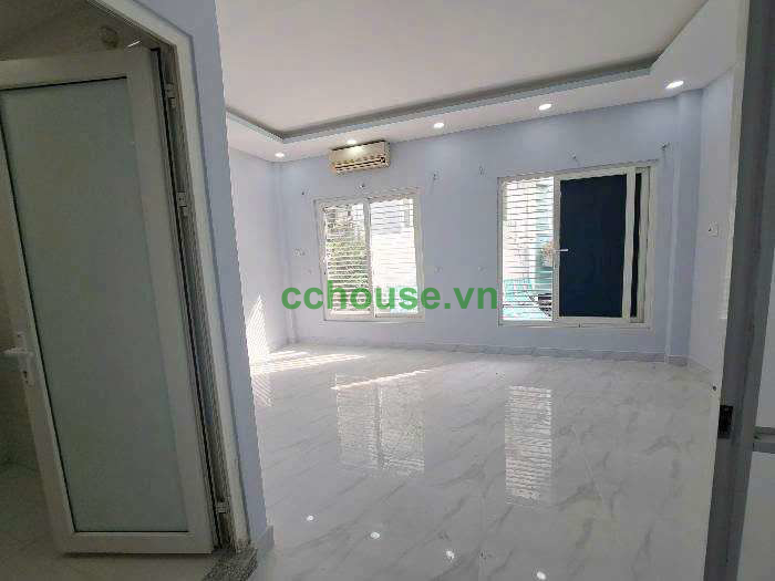 Bán nhà 131 Tô Hiến Thành, P14, Quận 10, DT: 5.1x8.7m, 4 tầng, Giá 9.9 tỷ