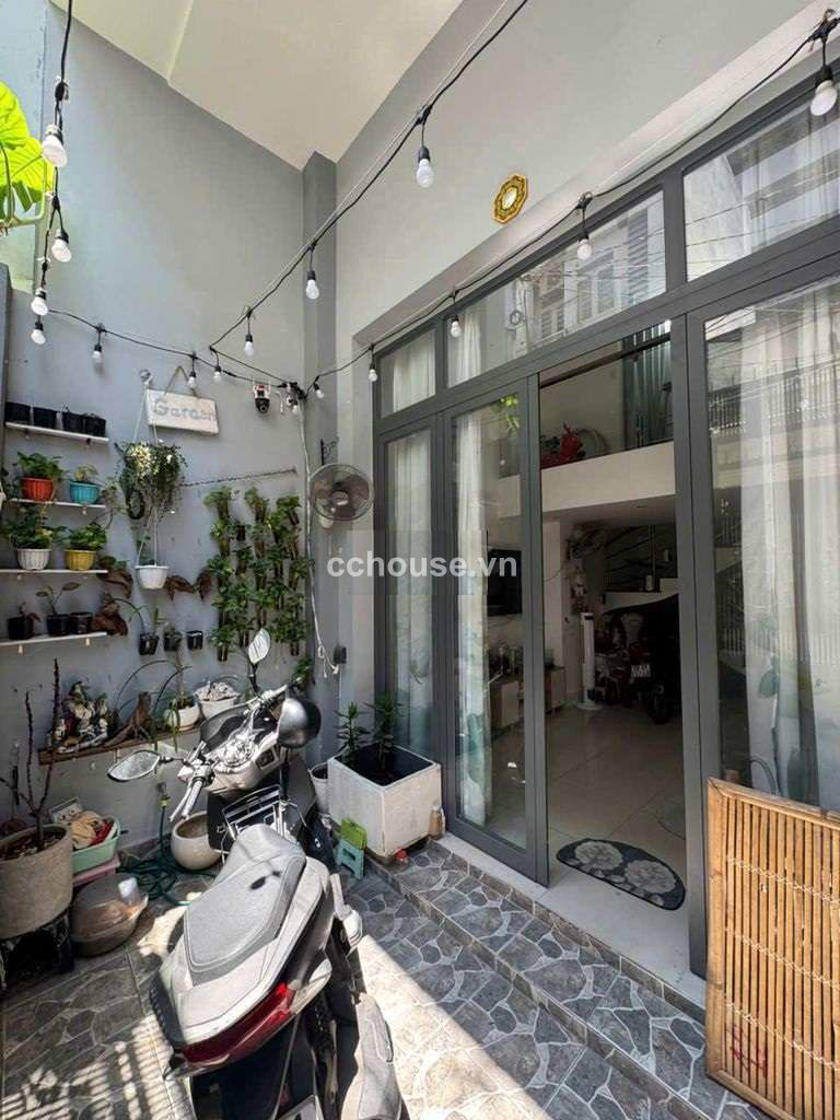 Bán nhà hẻm 436B đường 3 Tháng 2, P12, Q10. DT 4x13m, 3 tầng