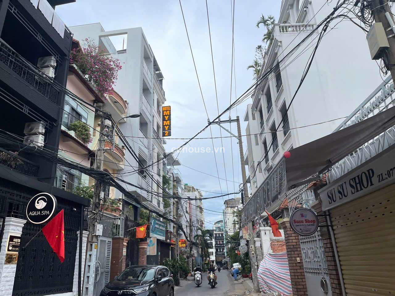 TOÀ NHÀ VĂN PHÒNG @ CHDV CAO CẤP