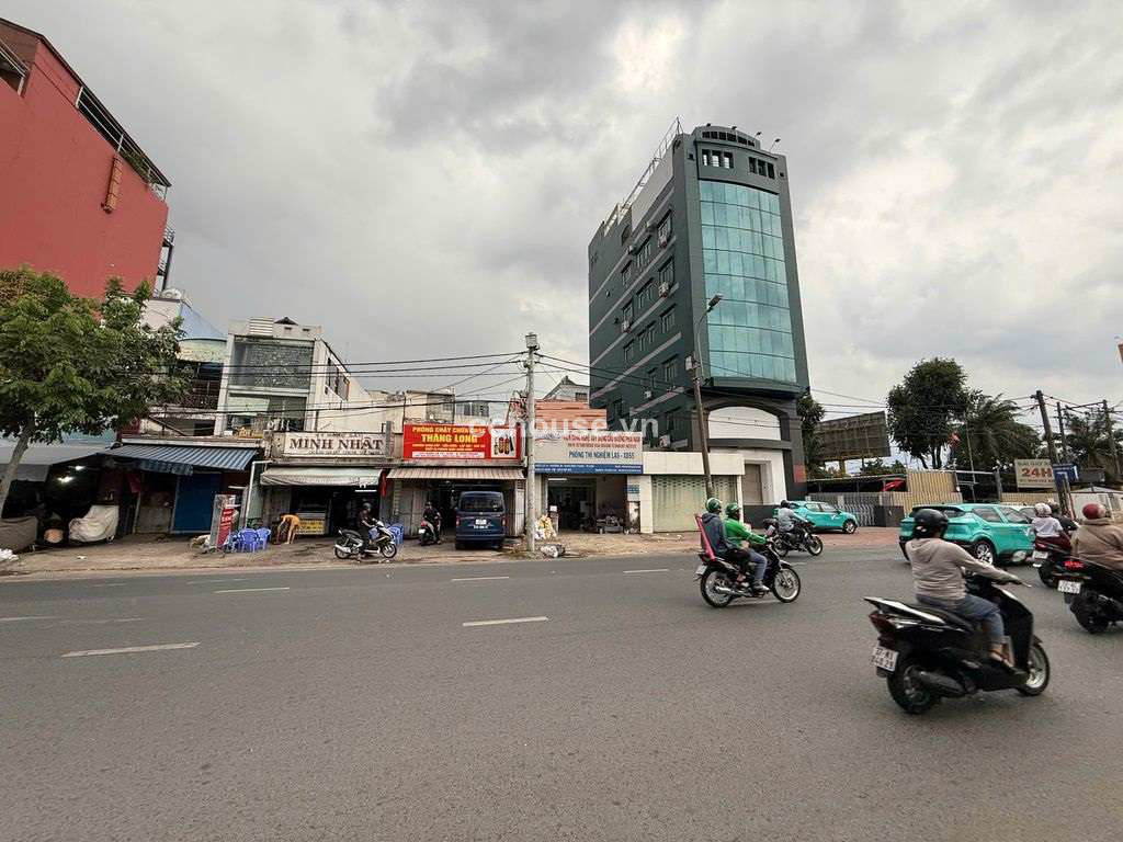 Ban-nha-MT-Quoc-Lo-13-P25-QBinh-Thanh-DT-312m²-id7267