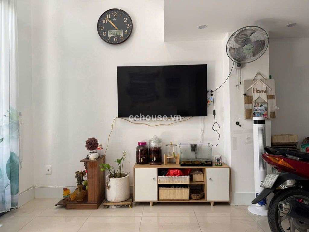 Bán nhà hẻm 436B đường 3 Tháng 2, P12, Q10. DT 4x13m, 3 tầng