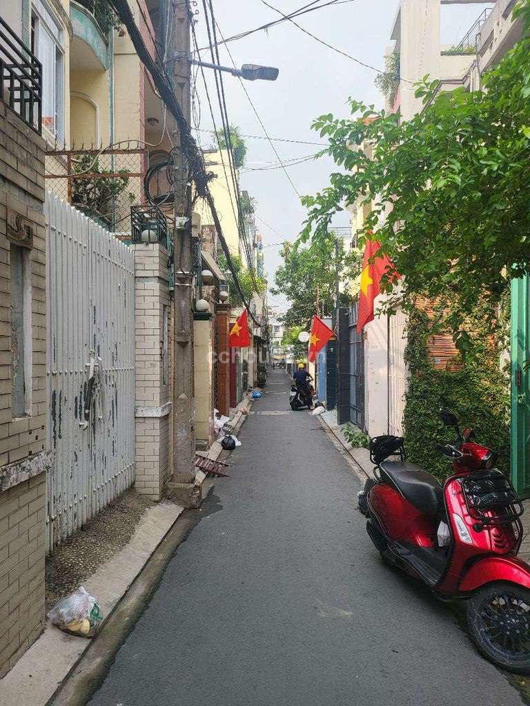 Bán nhà hẻm 68 Thích Quảng Đức, P5, Phú Nhuận. DT 3.5x25m, hầm 3 tầng ST