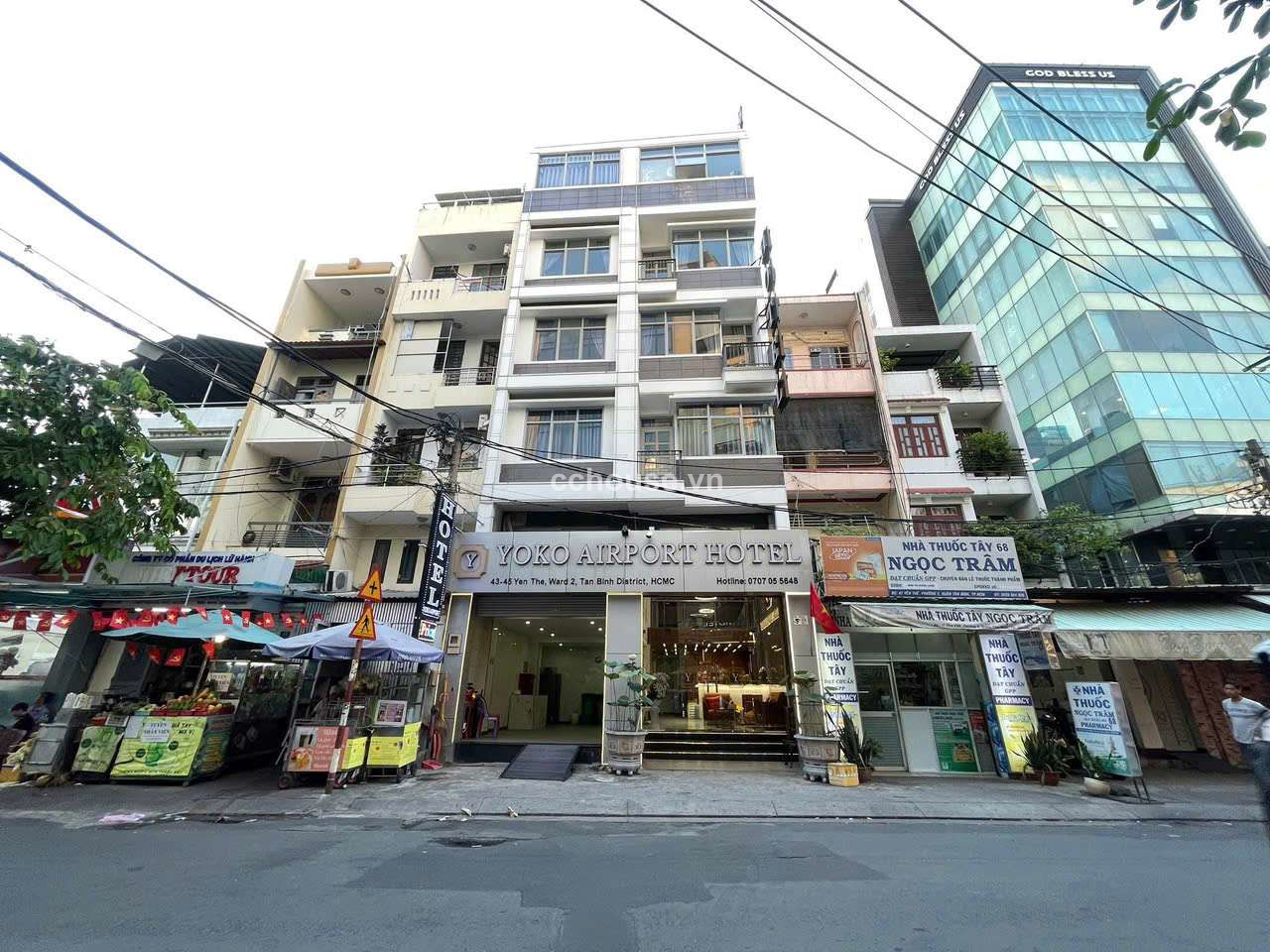 Khách Sạn Cao Cấp ngay Cửa Ngõ Sân Bay Tân Sơn Nhất 6 tầng thang máy hđt 125 triệu