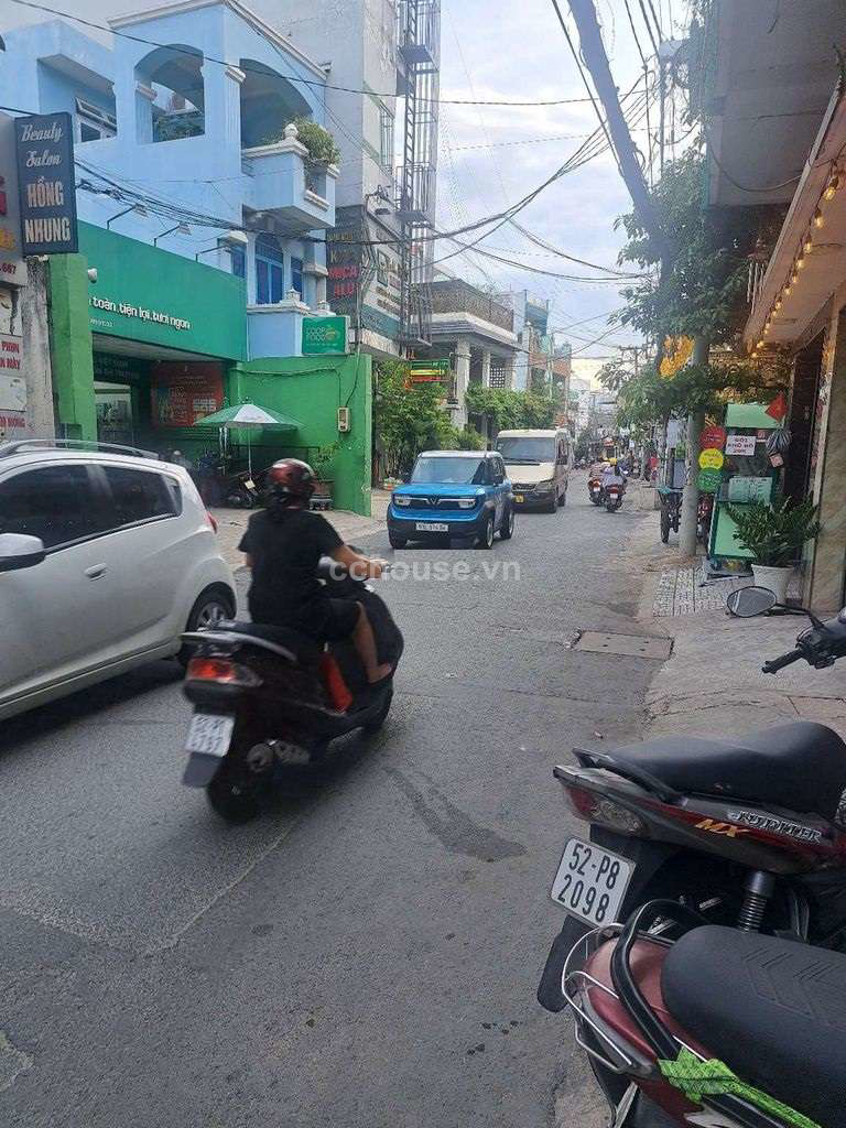 Bán nhà MT Võ Thành Trang, P11, Tân Bình. DT 4x16m, 2 tầng
