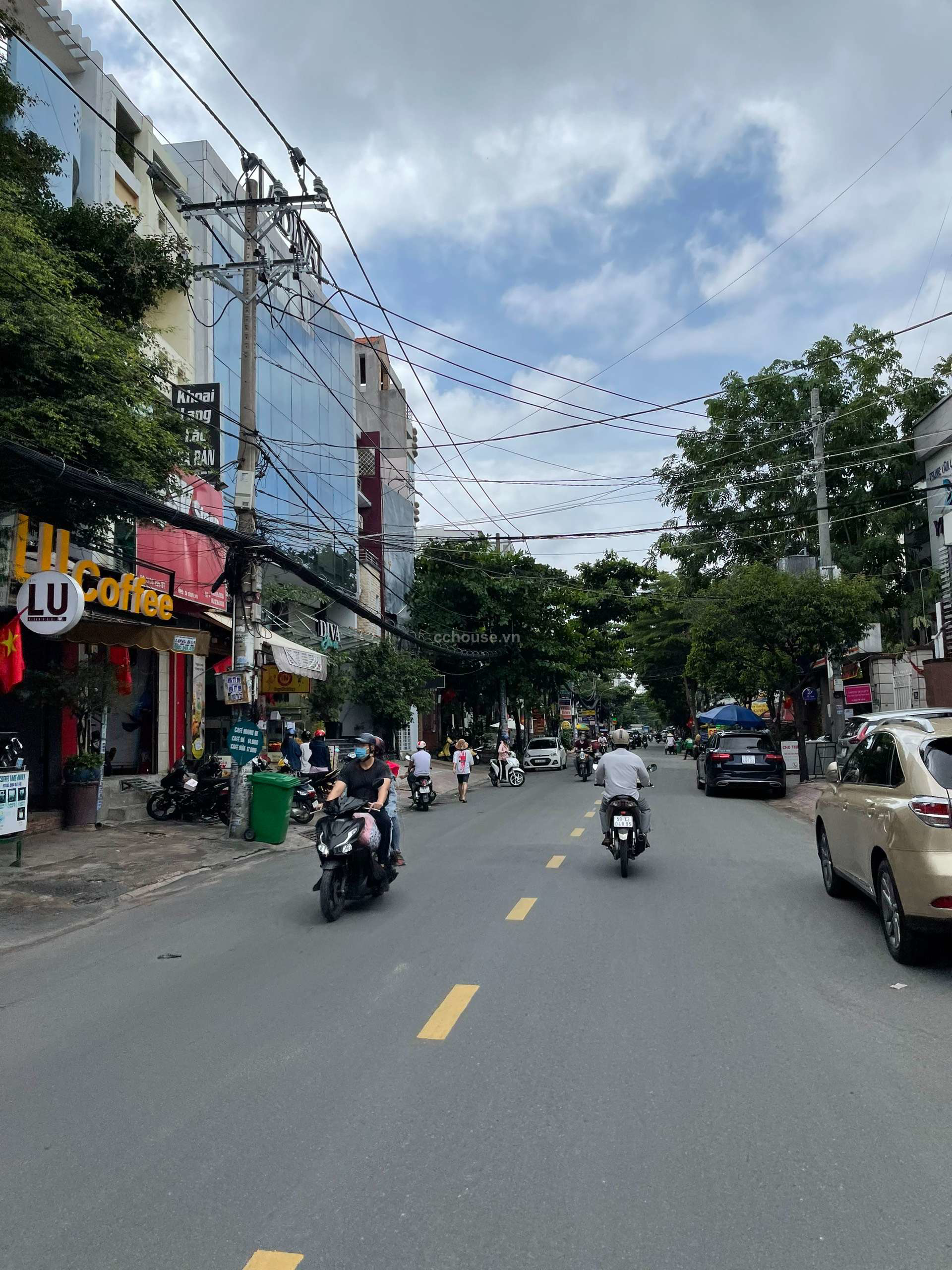 Bán nhà MTKD đường D5, P25, Bình Thạnh. DT 42.6m, 4 tầng ST