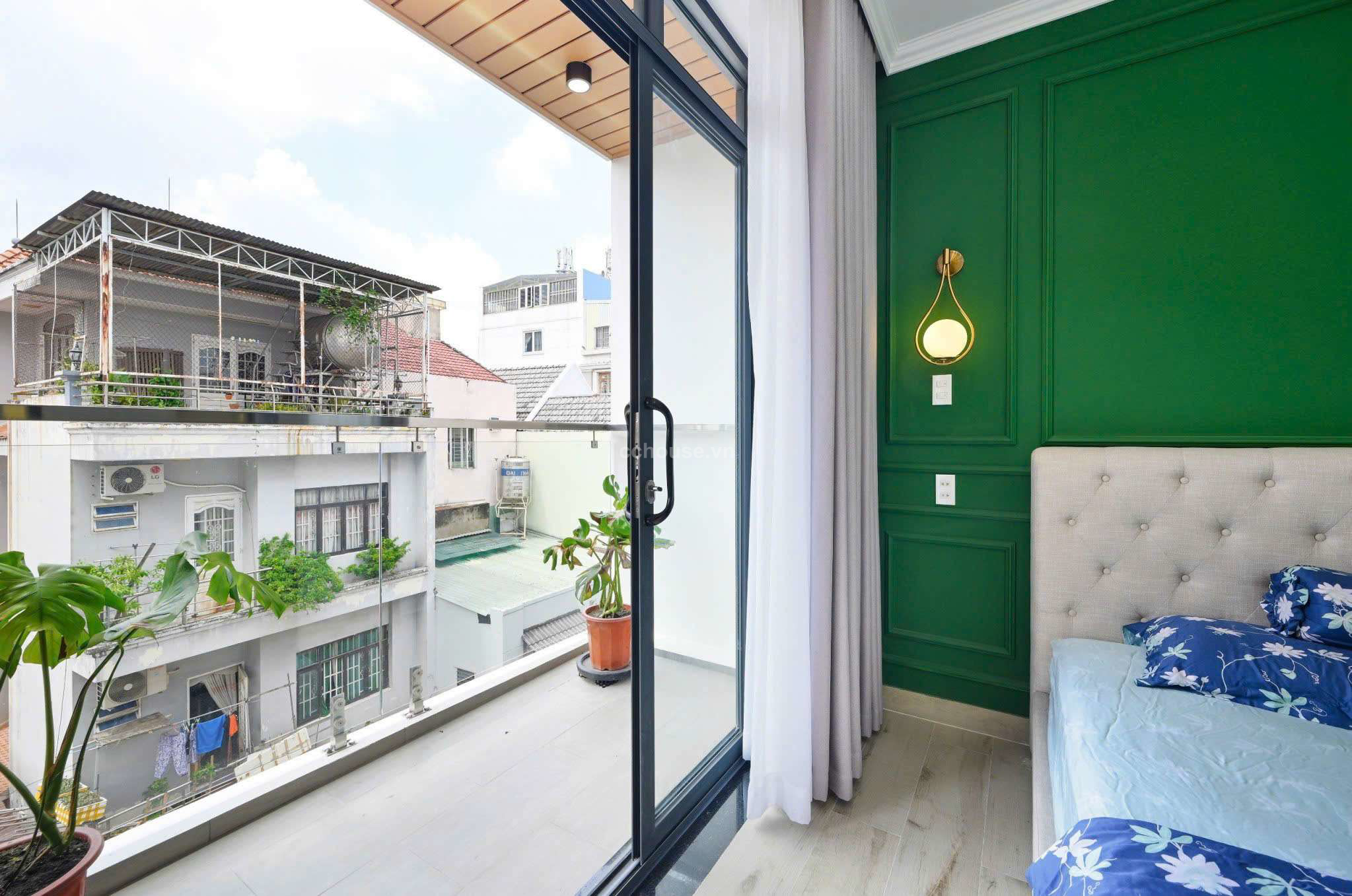 Cần bán nhà mặt tiền Điện Biên Phủ, P4, Quận 3. DT:5.6 x 18.3m, 4 tầng, HĐT 70 triệu, Giá 38 tỷ