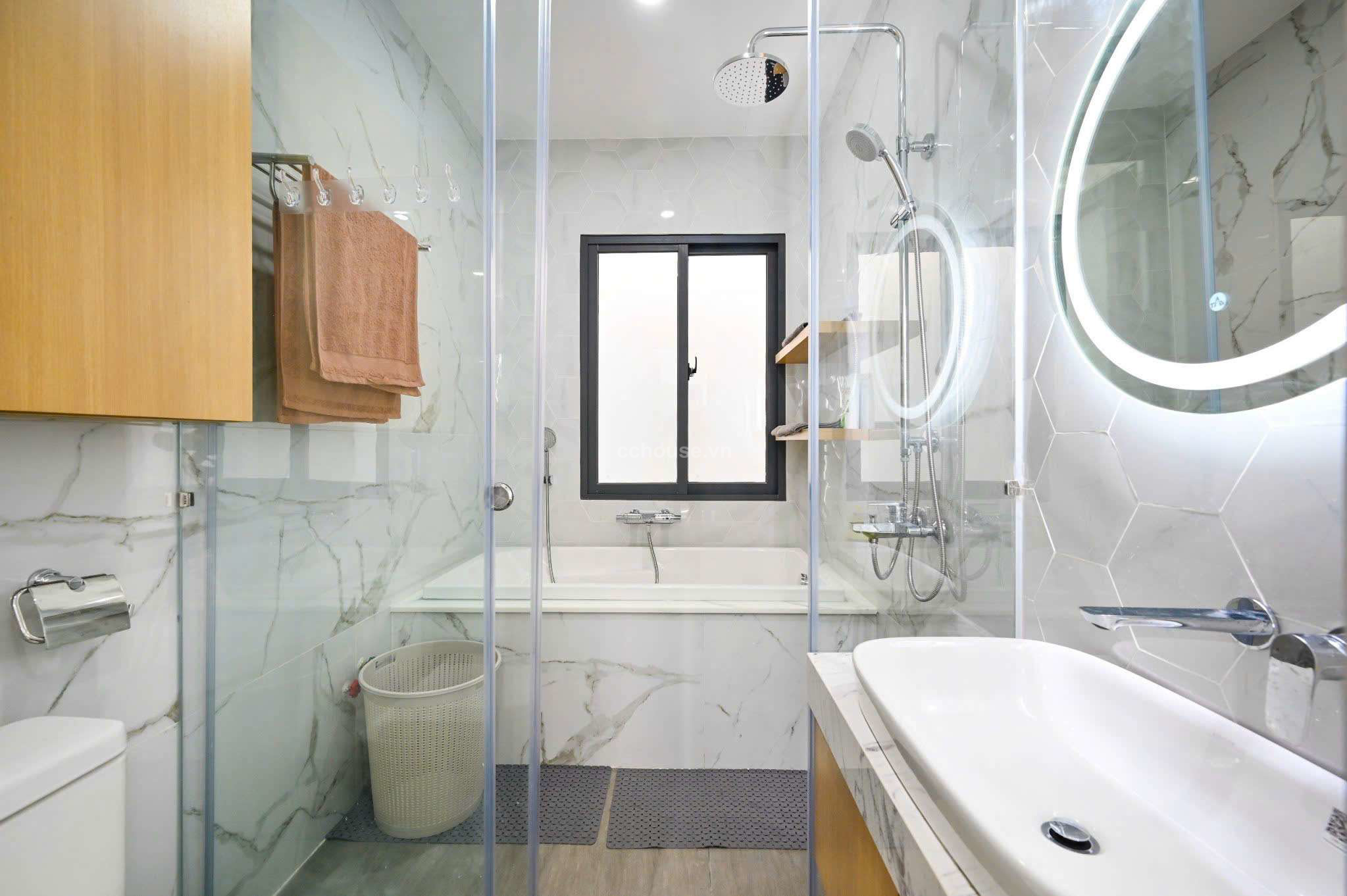 CHO THUÊ mặt tiền Hoa Sứ, P7, Phú Nhuận, DT: 4x20m, 2 mặt tiền, 5 tầng, 12Phòng, Giá 55 triệu