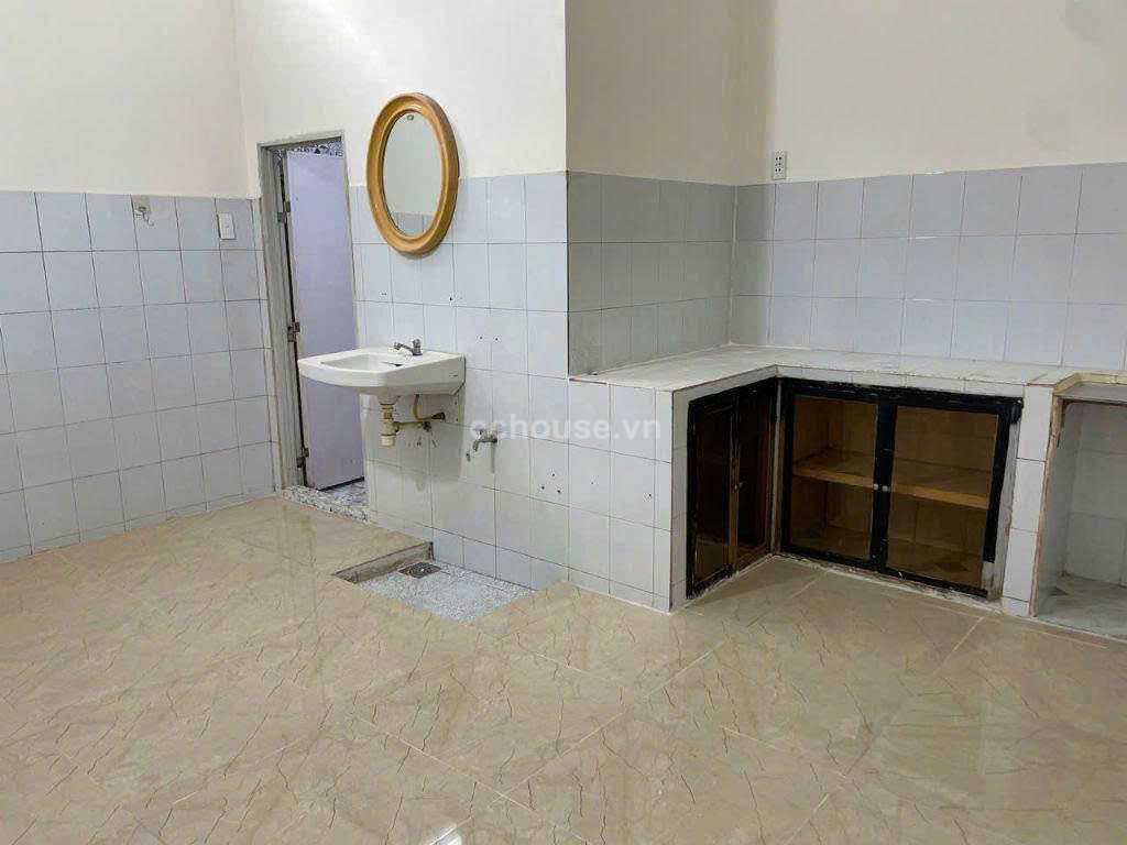Nhà Hẻm đẹp kinh doanh Cách Mạng Tháng 8, P11, Quận 3, DT: 6x9m, hầm 4 tầng, Giá 23 tỷ