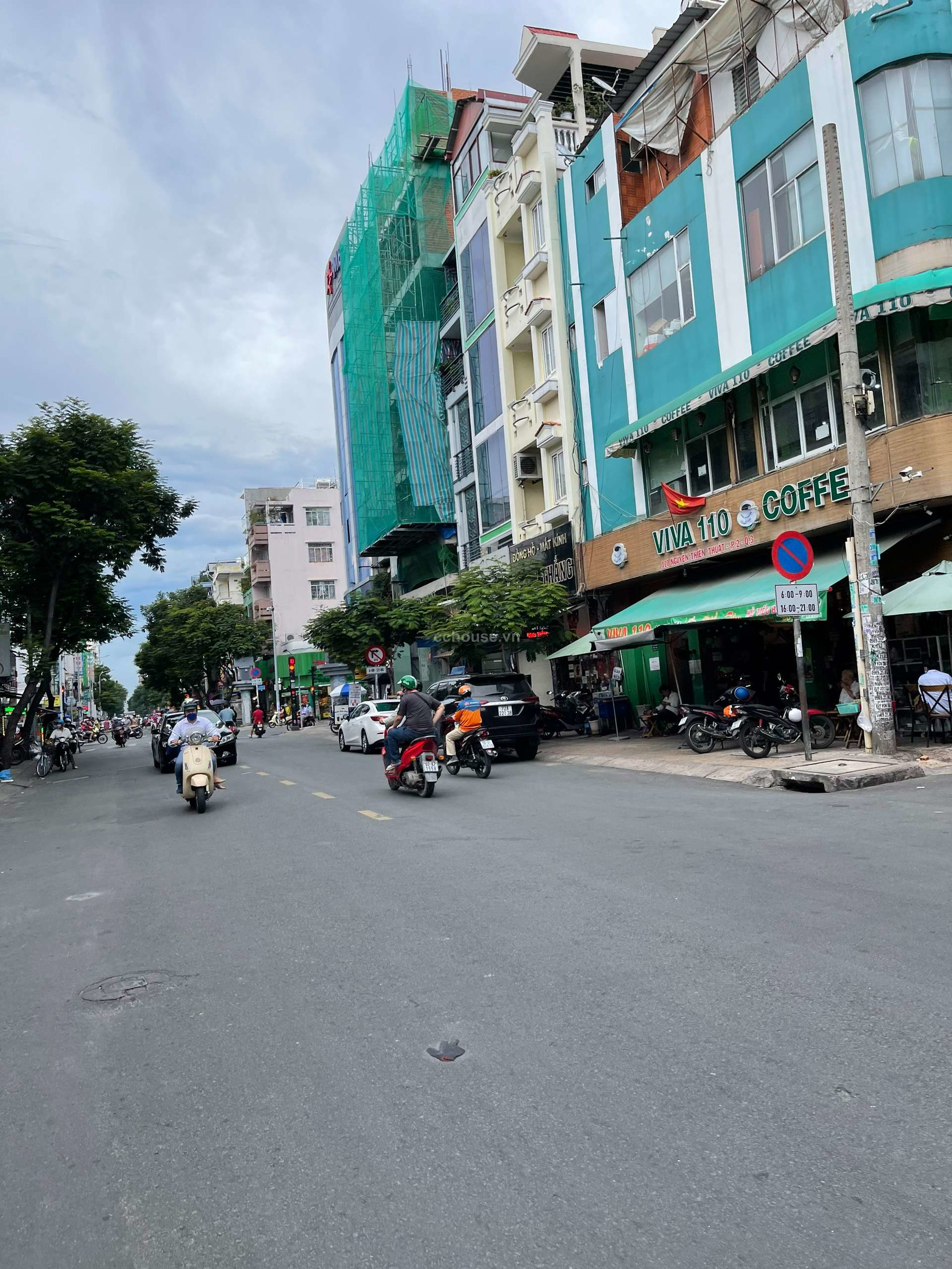 Cho thuê nhà MT Nguyễn Thiện Thuật, P3, Q3. DT 3x14m, 5 tầng