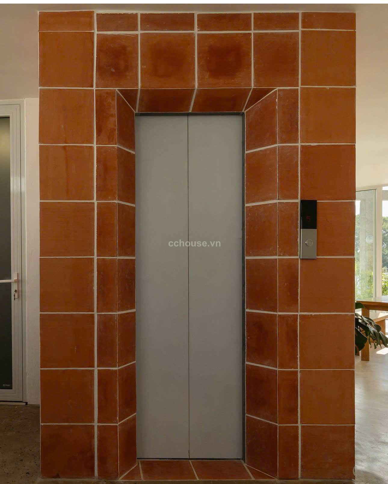 Tòa nhà MT Nguyễn Duy, Bình Thạnh. DT 94,1m², 6 tầng thang máy
