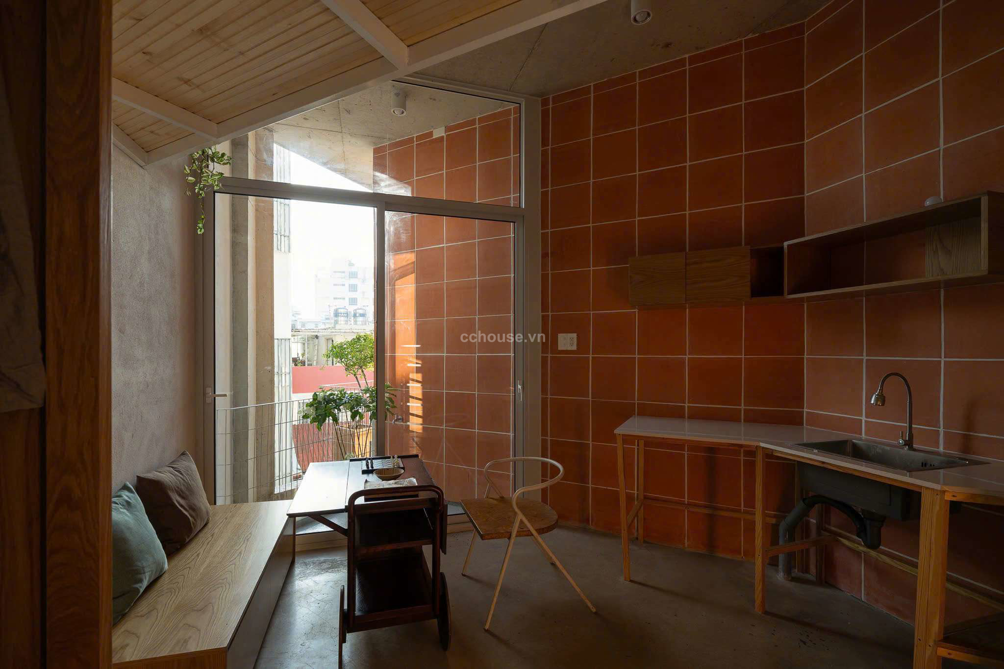 Tòa nhà MT Nguyễn Duy, Bình Thạnh. DT 94,1m², 6 tầng thang máy