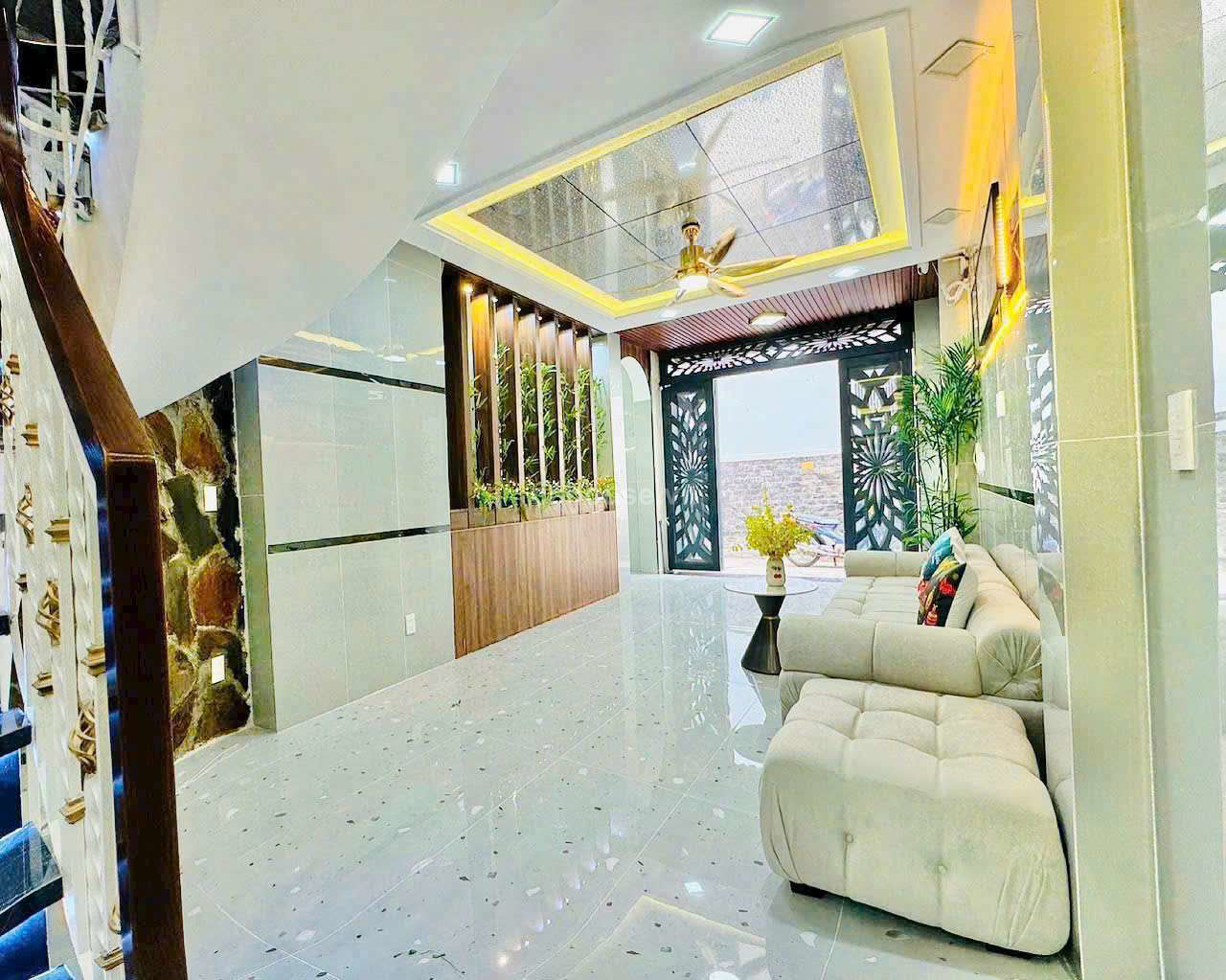 HẺM XE HƠI 525 TÔ HIẾN THÀNH, P14, Q10, DT 14*7.5m, KC 7 TẦNG, GIÁ 18.2 TỶ