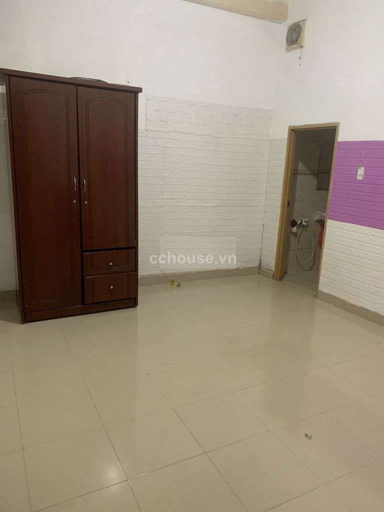 Bán nhà MT Nhiêu Tứ, P.Cầu Kiệu. DT 5x22m, hầm 6 tầng ST