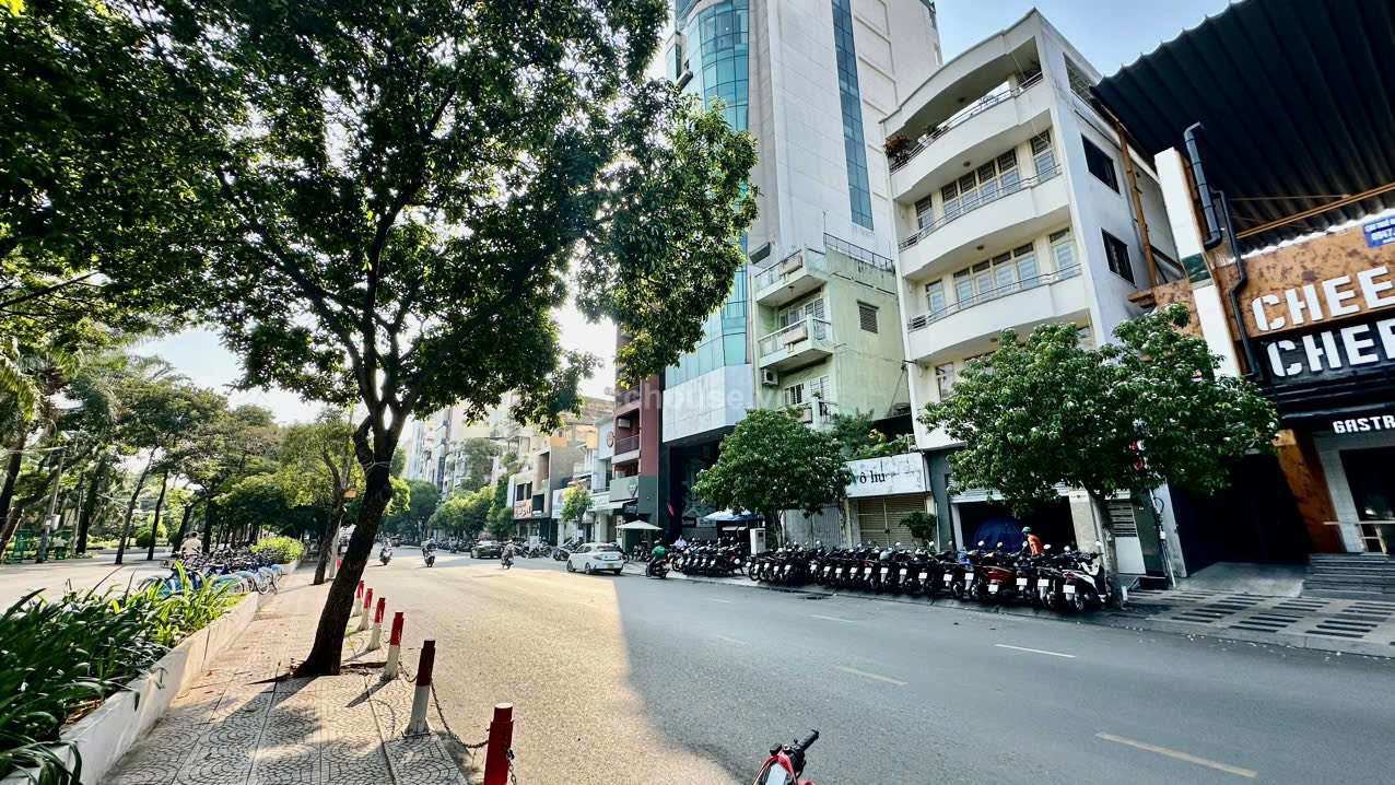 Mặt tiền 138-138A Lê Lai P. Bến Thành Quận 1,DT 13m x 32m