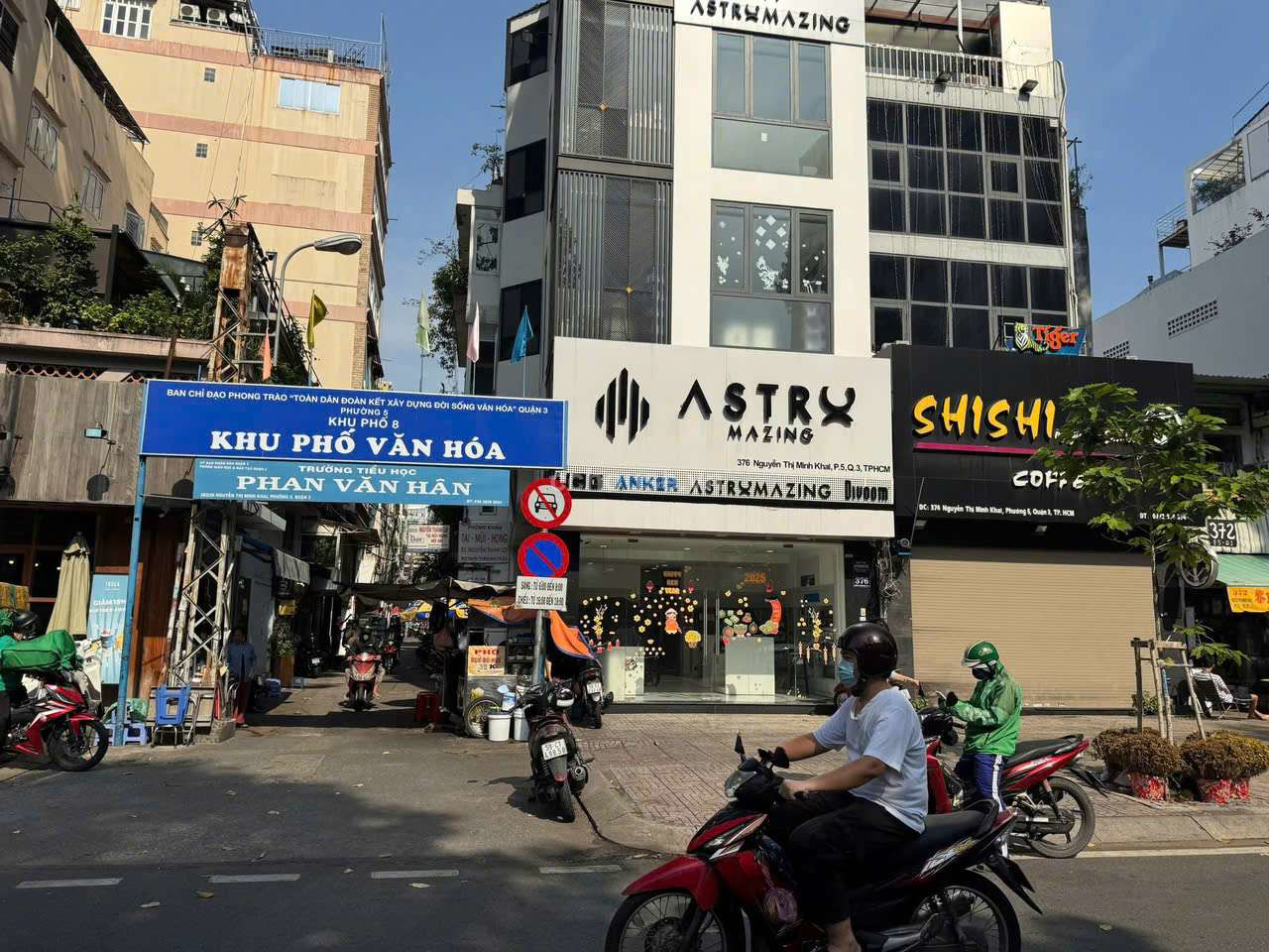 MẶT TIỀN NGUYỄN THỊ MINH KHAI GIÁ BÁN 35 Tỷ
căn này không mua thì đi mua căn nào nữa các anh chị.