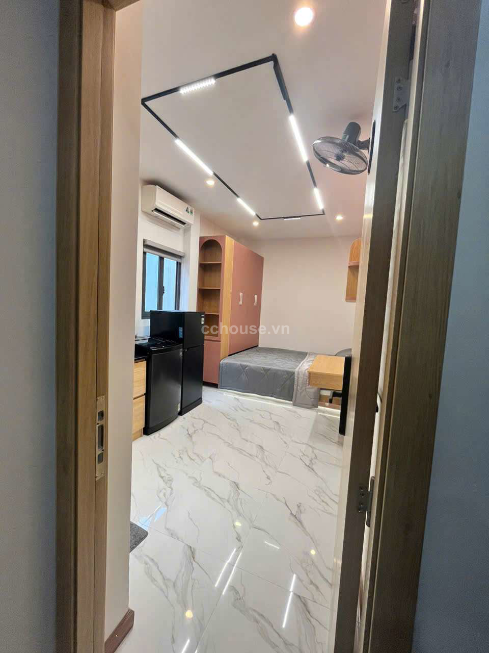 NHÀ HẺM XE HƠI ĐƯỜNG QUẬN 10, DT: 5.3X10M, KC: TRỆT LỬNG 2 LẦU ST, GIÁ: 18 TỶ