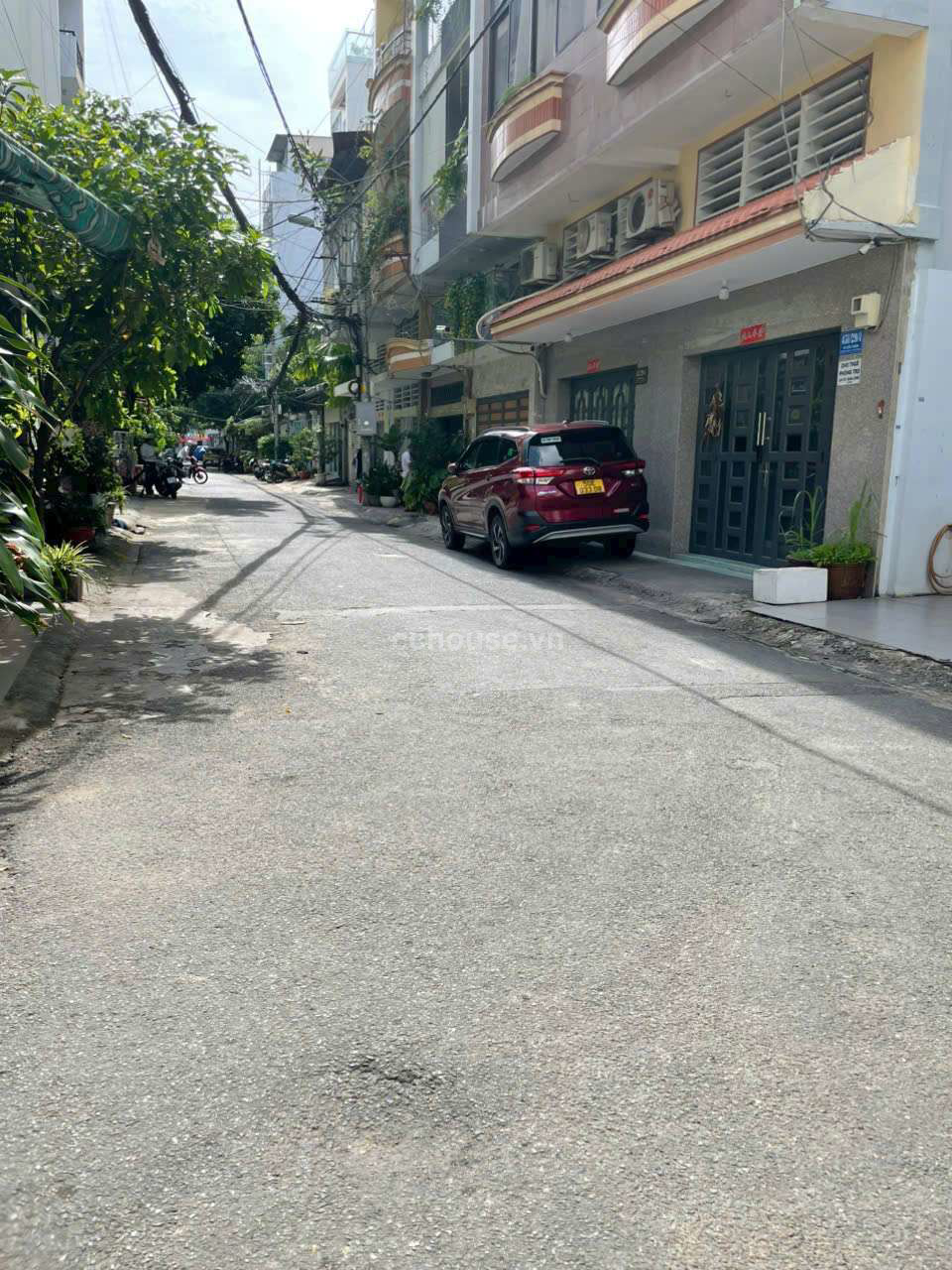 NHÀ HẺM XE HƠI CMT8 TRUNG TÂM QUẬN 3, DT: 4.12 X 26M, KC: TRỆT 2 LẦU, GIÁ: 18.5 TỶ