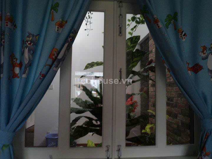 NHÀ HẺM ĐƯỜNG CÁCH MẠNG THÁNG 8 QUẬN 3, DT: 98.8M2 (5.2X19), KC: 6 LẦU, SÂN THƯỢNG, GIÁ: 25 TỶ