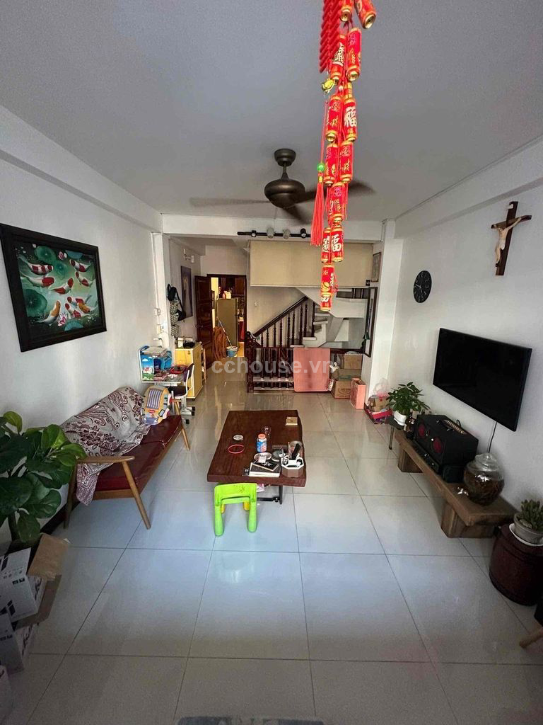 Bán nhà MTKD Bà Hạt, P.Vườn Lài. DT 3.2x14.11m, 5 tầng