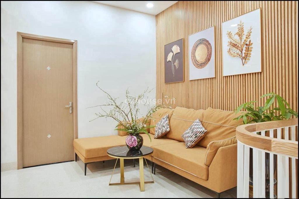 Bán nhà hẻm 69 Cao Thắng, P.Cầu Kiệu. DT 3.75x11m, 4 tầng