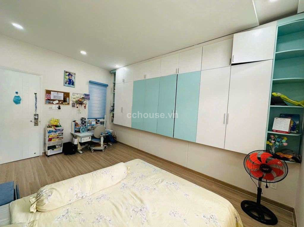 Biệt thự mini HXH Hoàng Hoa Thám, P.Gia Định. DT 7.5x18m, 3 tầng