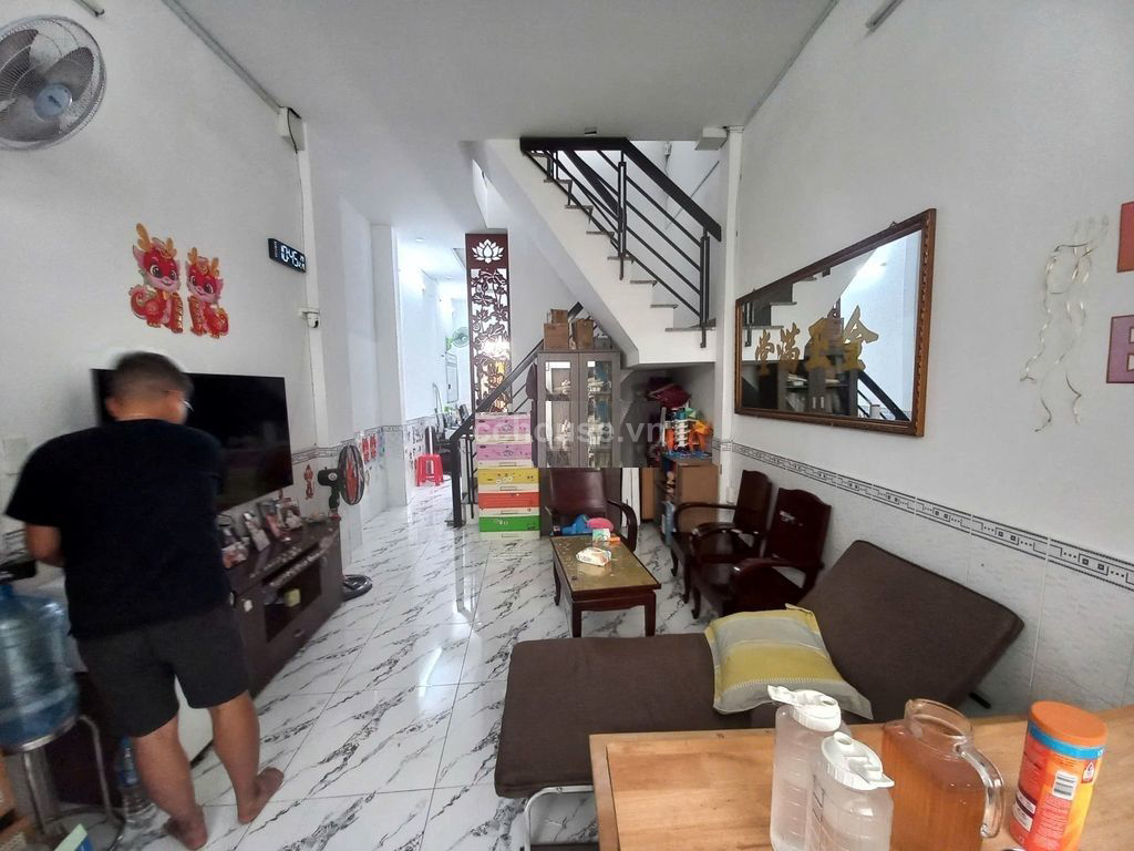 Bán nhà hẻm 449 Trường Chinh, P.Tân Bình. DT 3.62x25m, 2 tầng
