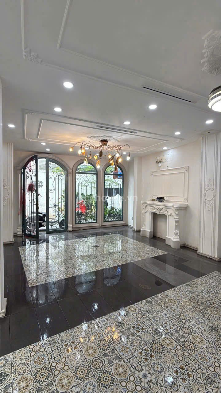 Goc-2-mat-tien-hem-xe-tai-duong-Le-Van-sy-id7975