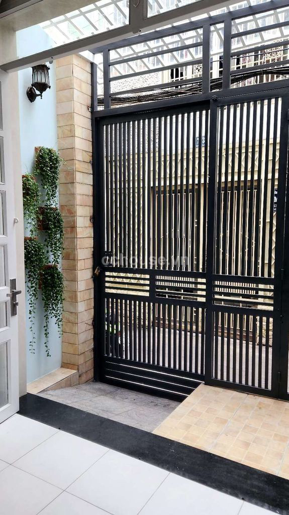 Bán nhà hẻm 170 Hòa Hưng, P.Hòa Hưng. DT 3x11m, 4 tầng