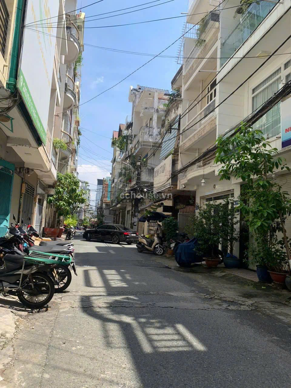 BÁN NHÀ HẺM THÀNH THÁI – P.14, Q.10 DT 4x32M, GIÁ 28 TỶ TL