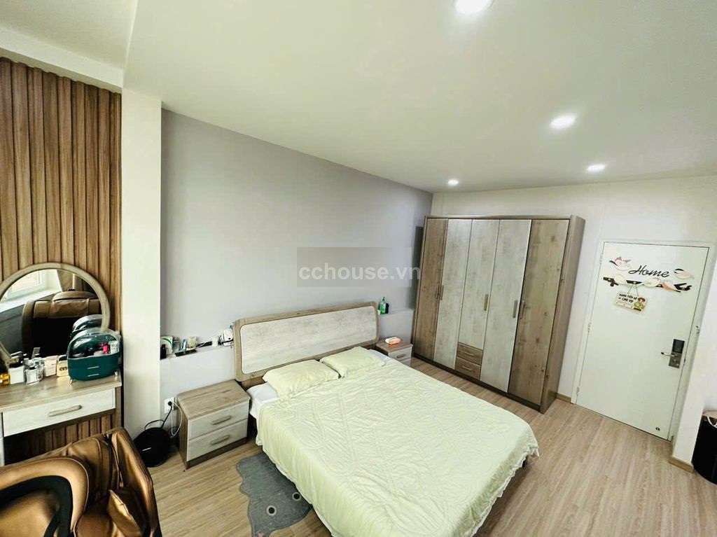 Biệt thự mini HXH Hoàng Hoa Thám, P.Gia Định. DT 7.5x18m, 3 tầng