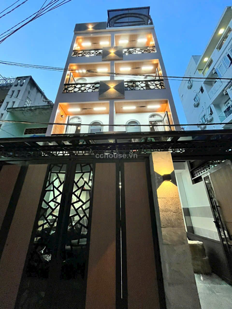 ban-nha-mat-tien-trung-tam-quan-1-DT-4X16-5-tang-gia-25-ty-id8037