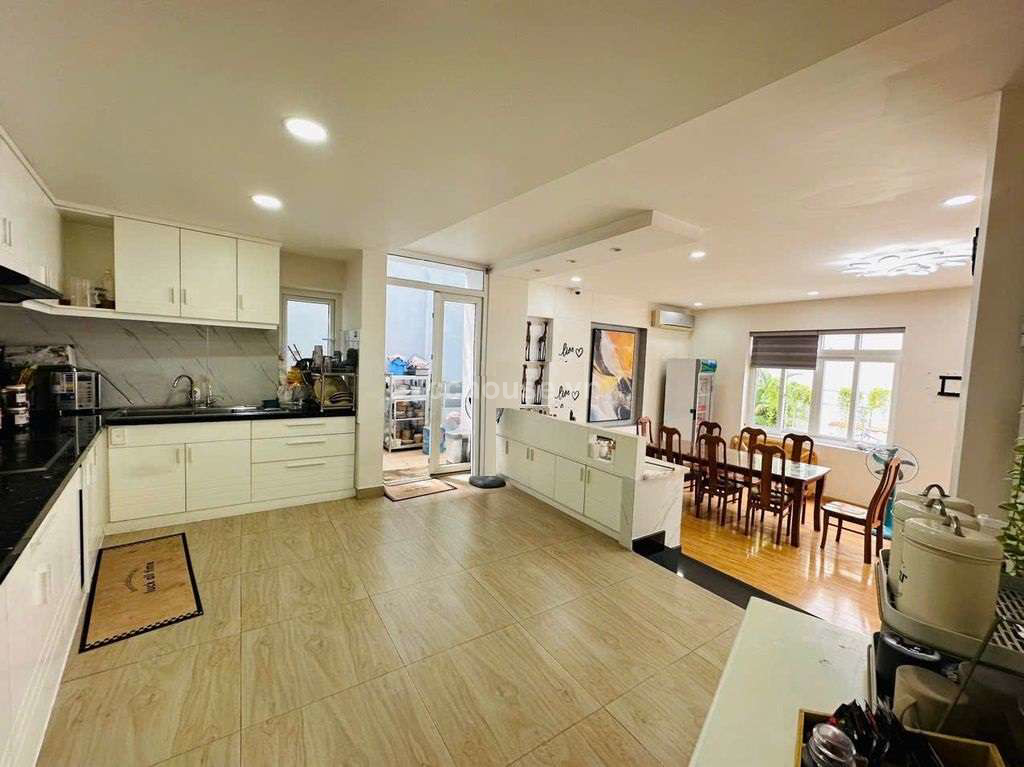 Biệt thự mini HXH Hoàng Hoa Thám, P.Gia Định. DT 7.5x18m, 3 tầng