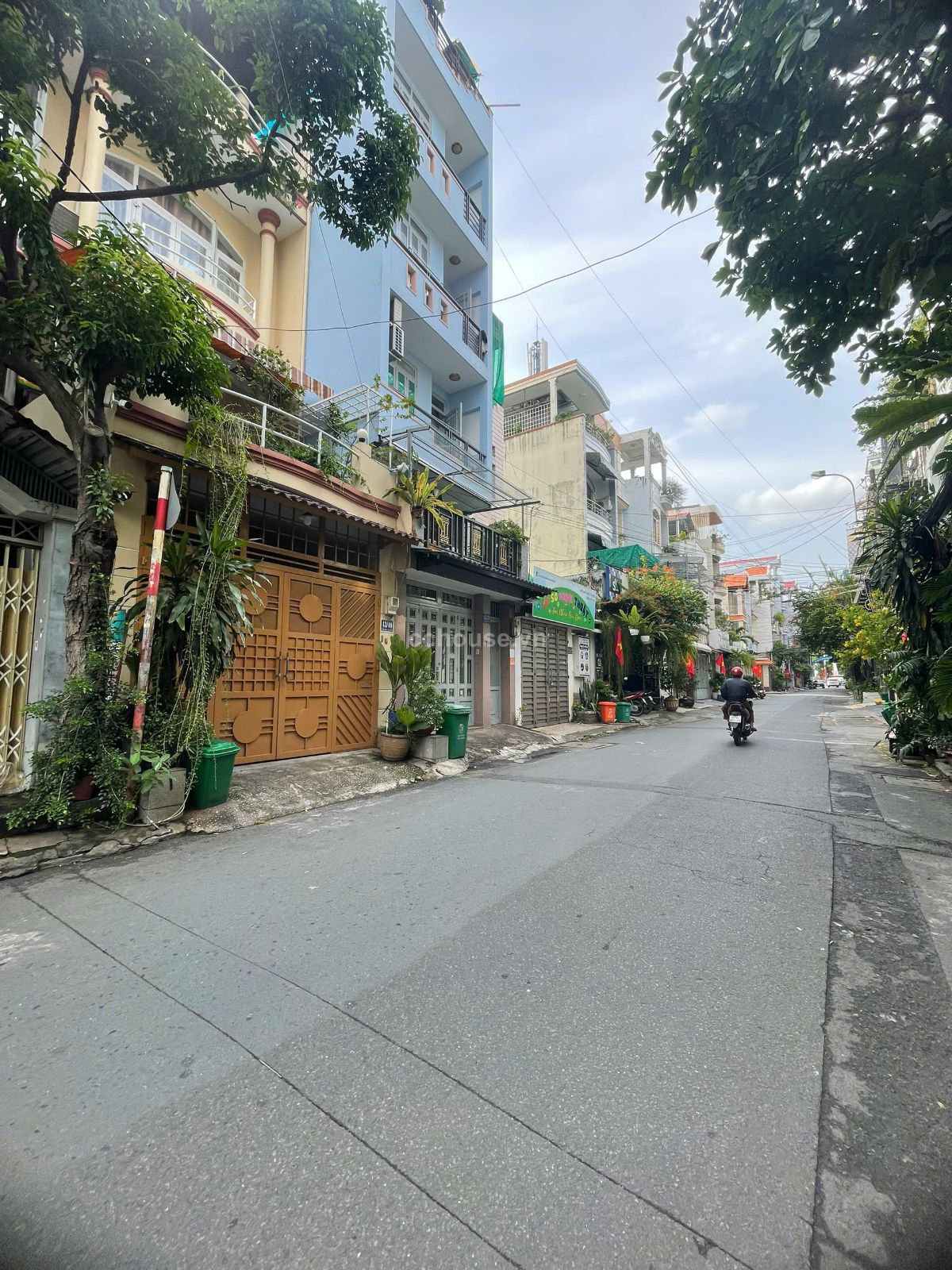 Hàng hiếm ngang 10m vuông vức ngay Thành thái Q10 