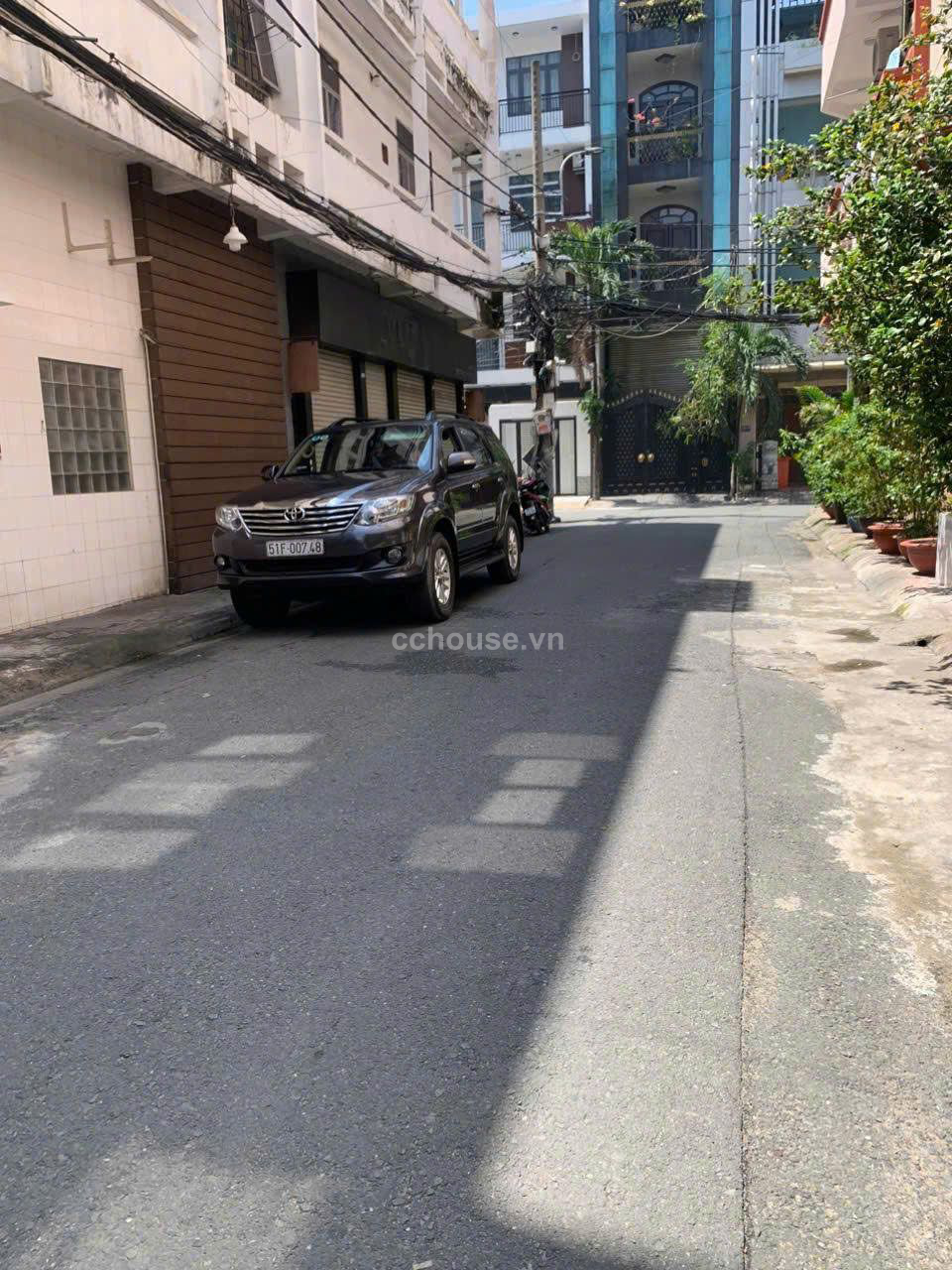 NHÀ HẺM ĐƯỜNG CÁCH MẠNG THÁNG 8 QUẬN 3, DT: 70M2 (5.6X12.5), KC: TRỆT 1 LẦU, GIÁ: 13 TỶ