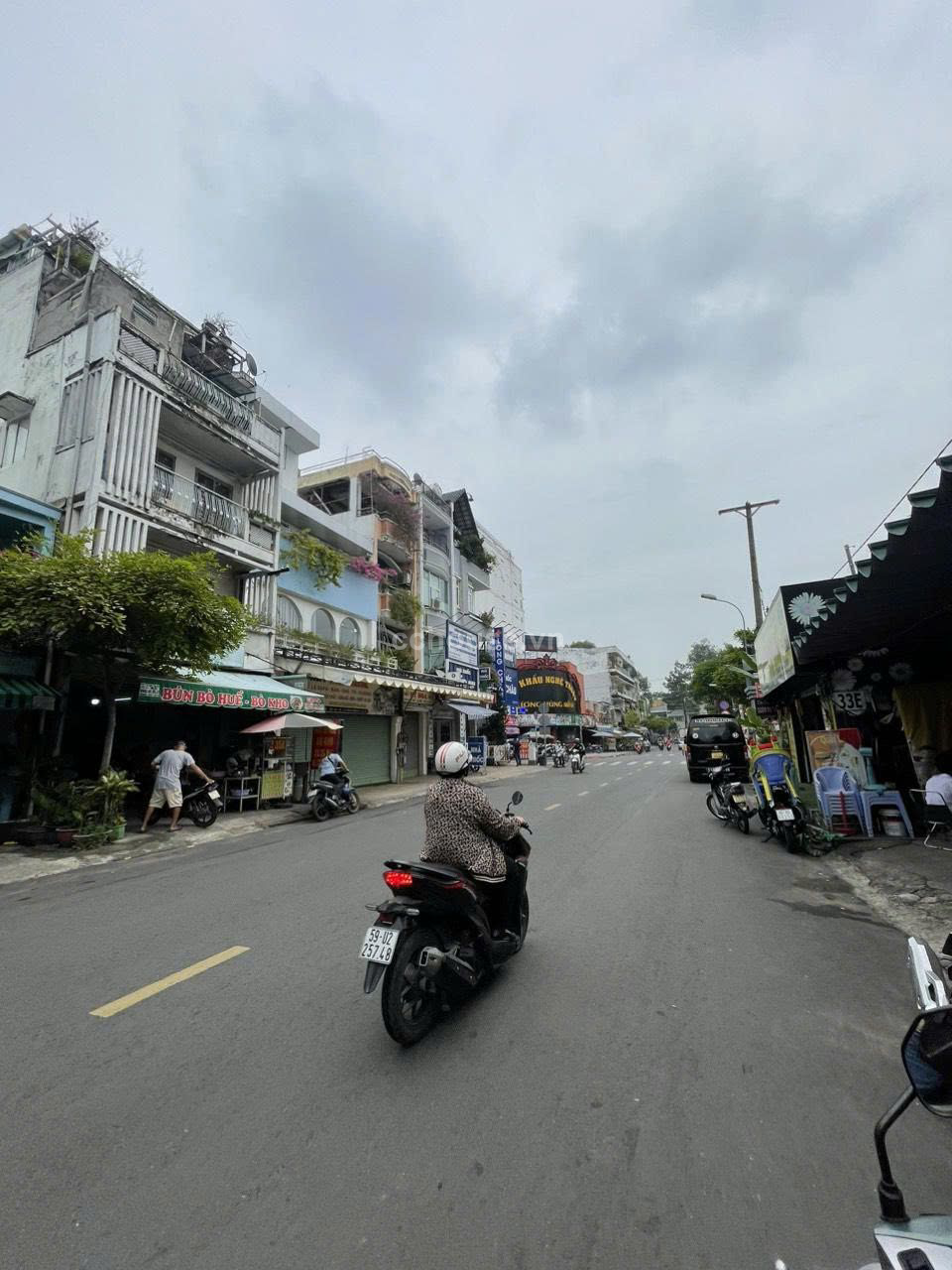 Ban-nha-hem-sieu-re-3-tang-duong-Vinh-Vien-Q10-Gia46-Ty-id7983