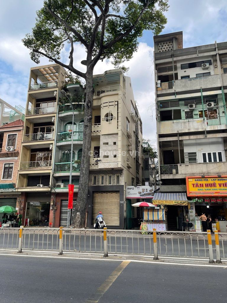 Cho thuê nhà căn góc MT Nguyễn Tri Phương, P.An Đông. DT 3.7x14m, 5 tầng