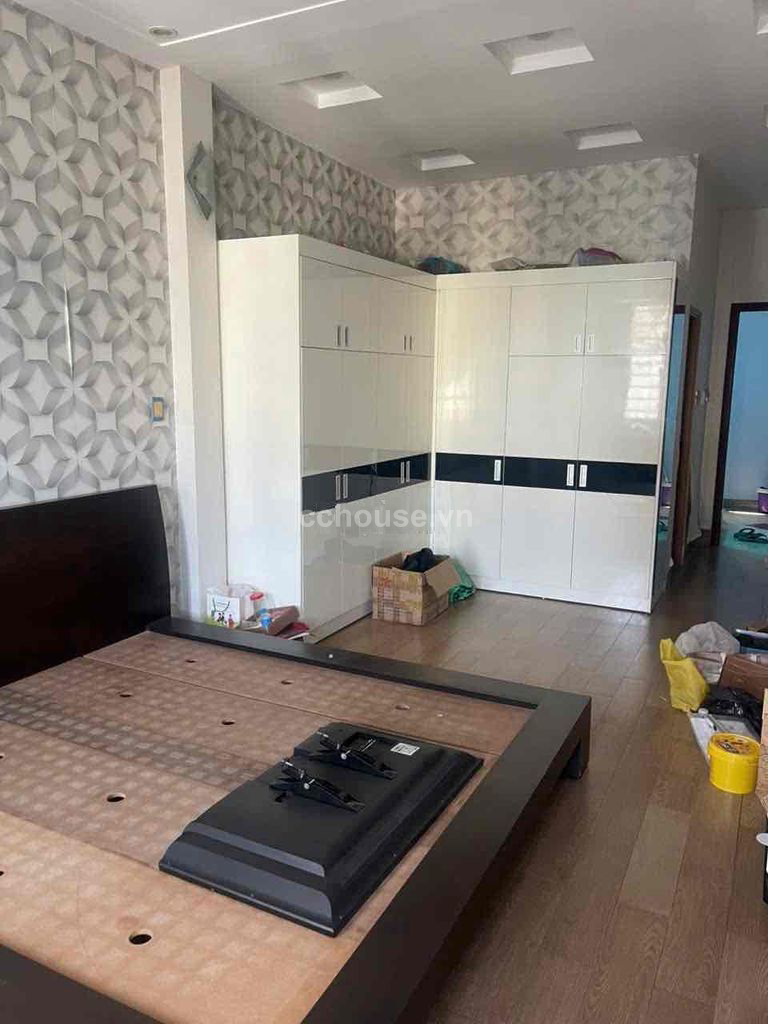 Bán nhà hẻm 5m Lạc Long Quân, P.Bình Thới. DT 3.7x15m, 5 tầng ST