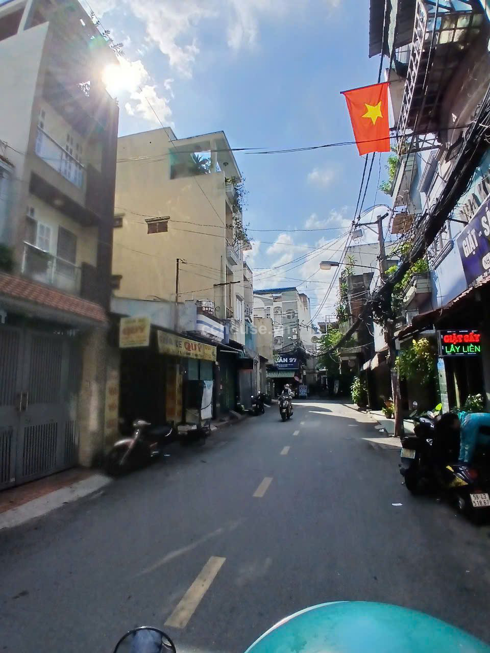 NHÀ HẺM LÊ HỒNG PHONG QUẬN 10, DT: 53M2 (5.3X10), KC: TRỆT LỬNG 2 LẦU ST, GIÁ: 18 TỶ