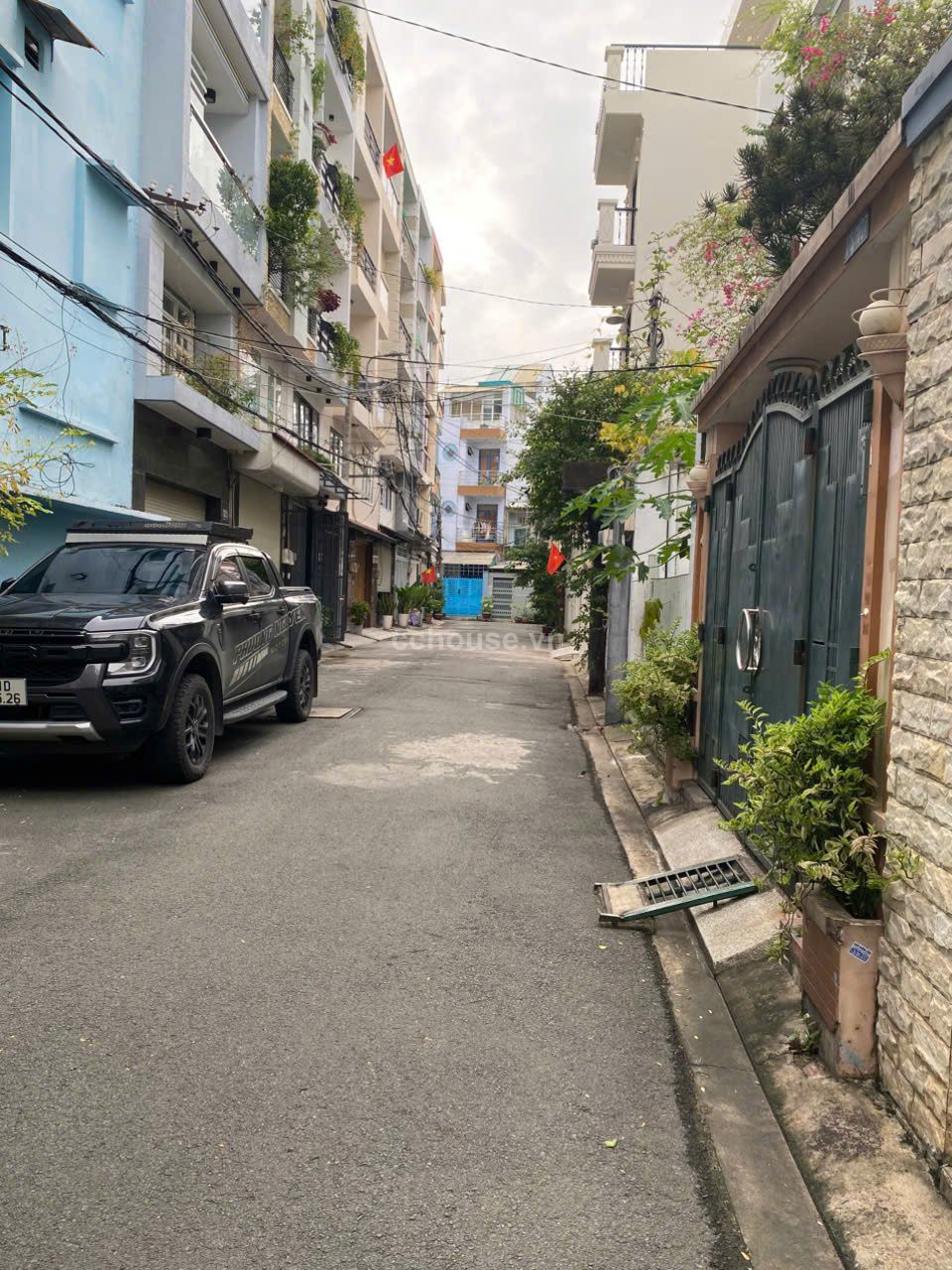 Nha-hem-xe-hoi--dang-van-ngu-p10-Q-Phu-nhuan-DT-52-X12mGan-Mat-tien--id8605