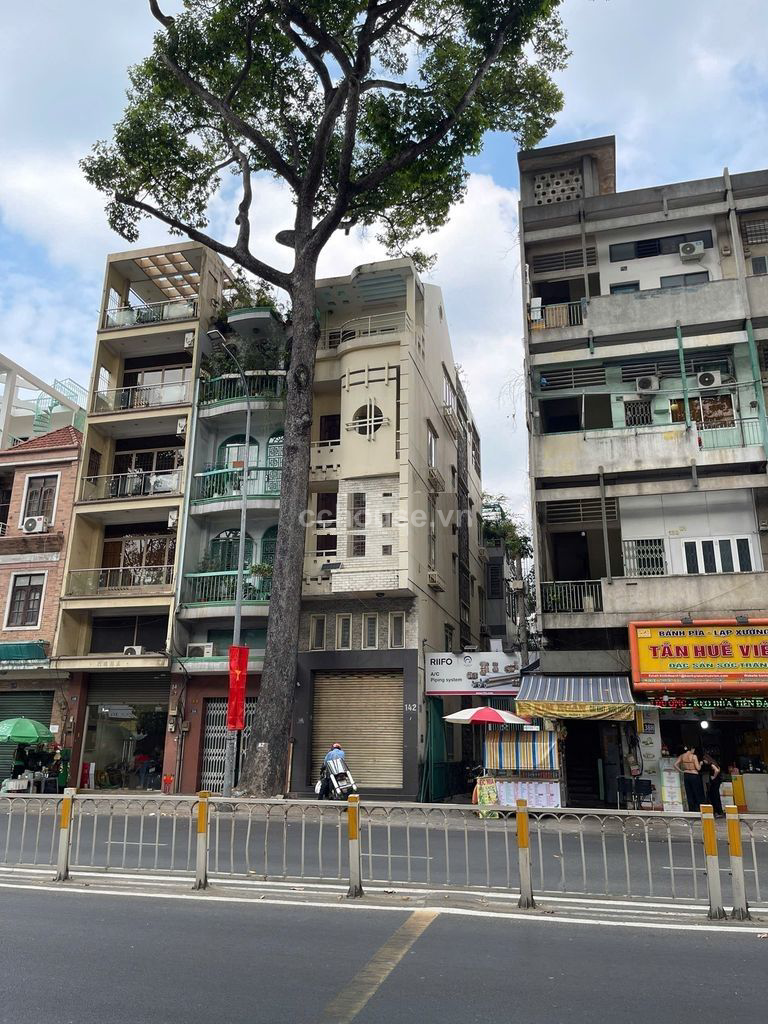 Cho-thue-can-goc-MTKD-Nguyen-Trai-PAn-Dong-DT-37x14m-5-tang-id8385