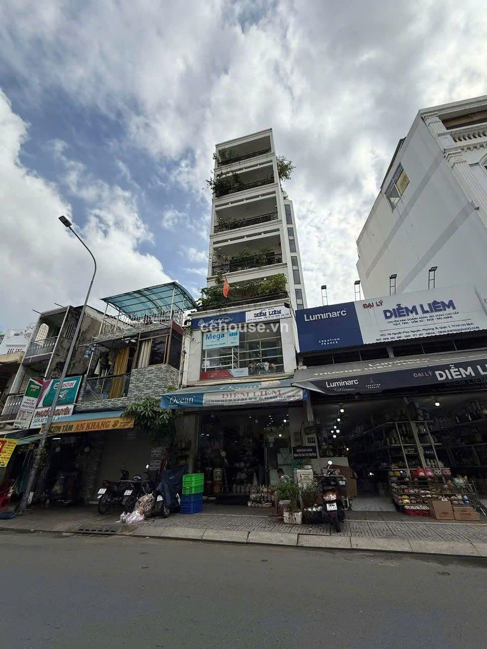 Toa-Nha-7-Tang-Quan-3-gia-28-ty---Kevin-Nguyen-id8750