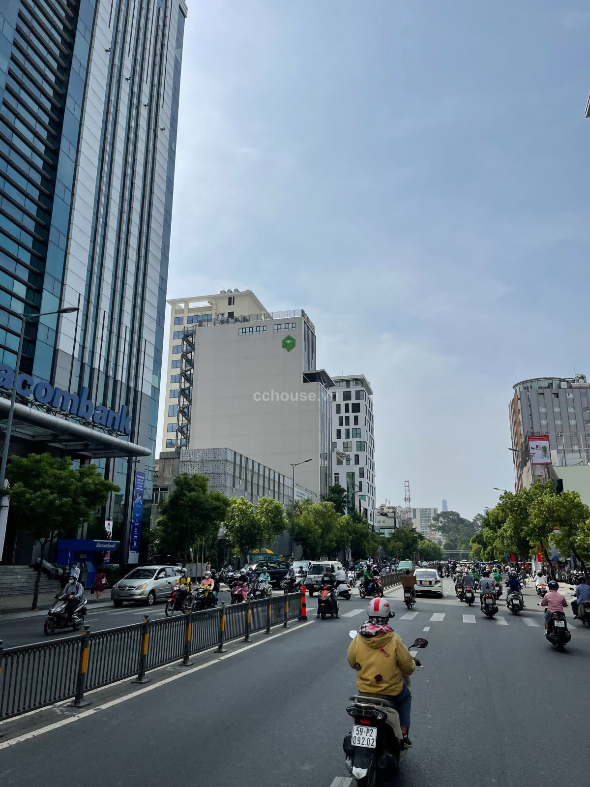 Cho thuê tòa nhà 191 Nam Kỳ Khởi Nghĩa, P.Xuân Hòa. DT 17x23m, 2 hầm 14 tầng